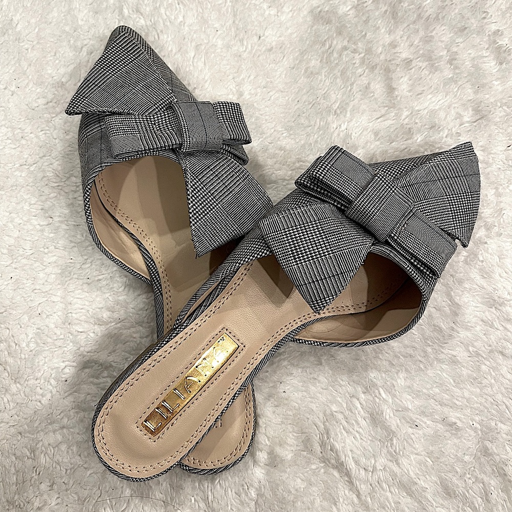 Liliana grey plaid flat slides. 7.5 Lightly used!
